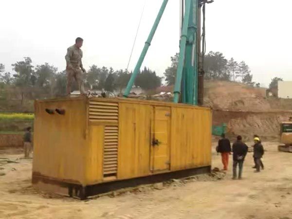 尼木如何判断水冷式机油散热器密封件是否需要更换？